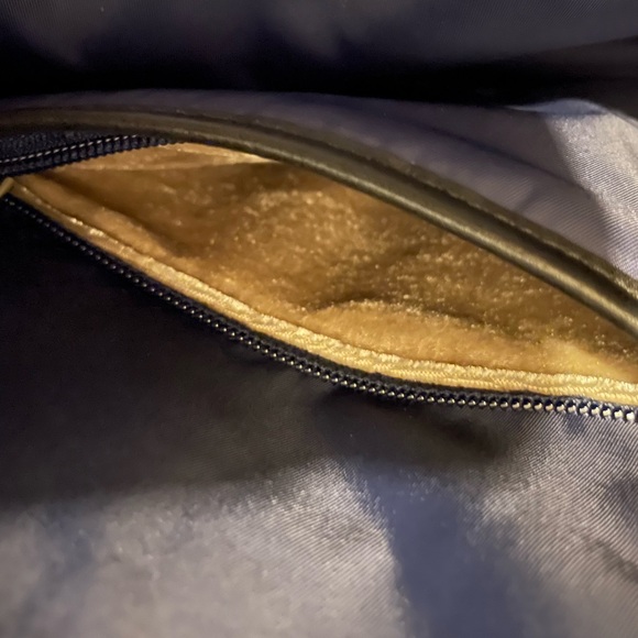 TUMI Black Tote Satchel Bag Double Handle Handbag w Key Lock - Picture 16 of 16